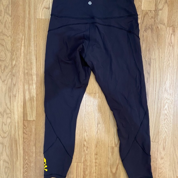 SoulCycle Lululemon Chicago leggings - Picture 2 of 3